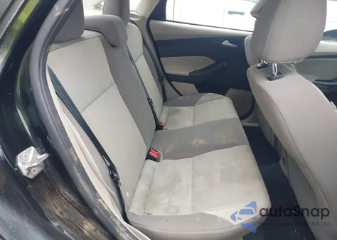 2014 Ford Focus Se z USA, uszkodzony, nr VIN 1FADP3F23EL222955